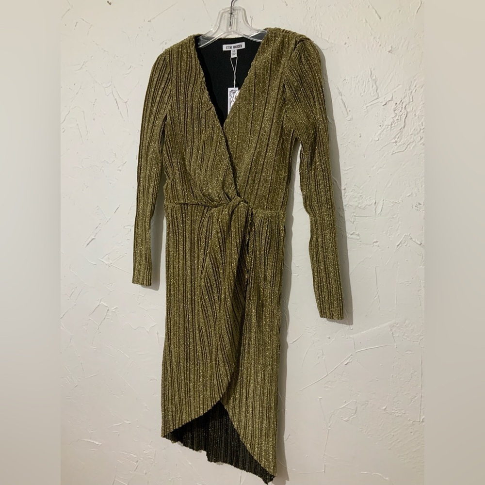 Steve Madden Elegant Crinkle Metallic Long Sleeve Gold Dress Sz XS - Picture 5 of 10